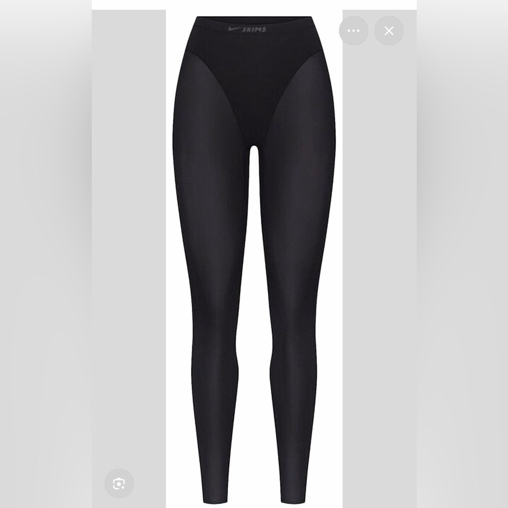 SKIMS × Nike weightless layers V-LINE
26" Legging Black Obsidian nikeskims
